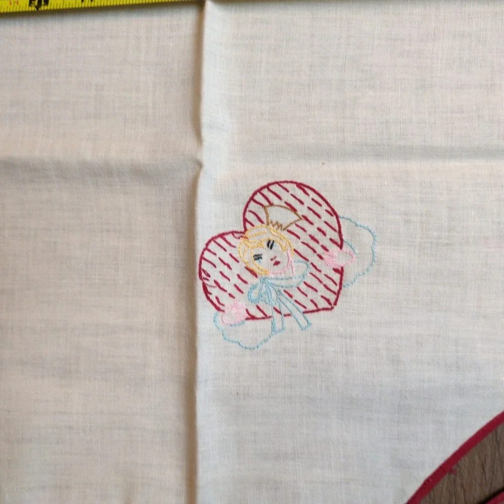 Vtg Embroidered Card Table Cover‎ Cloth w/ Ties - Poker Bridge Game Night Suits